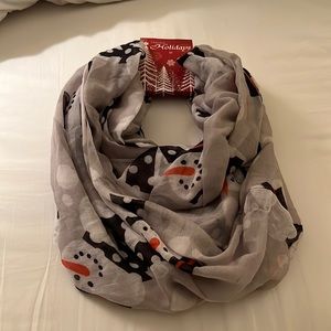 Holiday infinity scarves